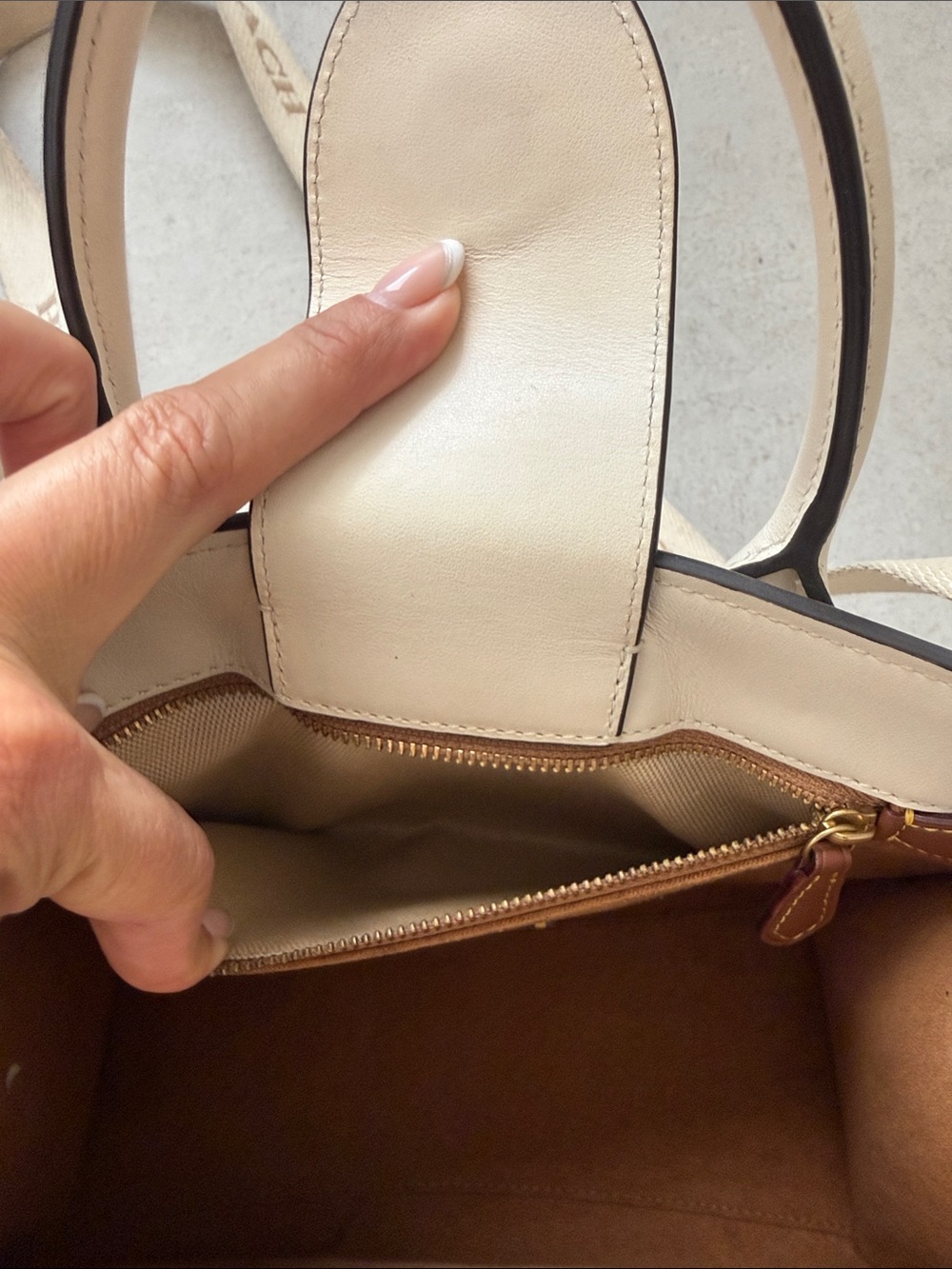 COACH Cream Leather Top-Handle Satchel with Logo and Signature Crossbody Strap - Picture 10 of 14